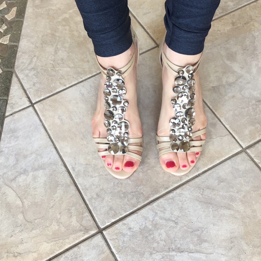 Vince Camuto wedges size 9.5